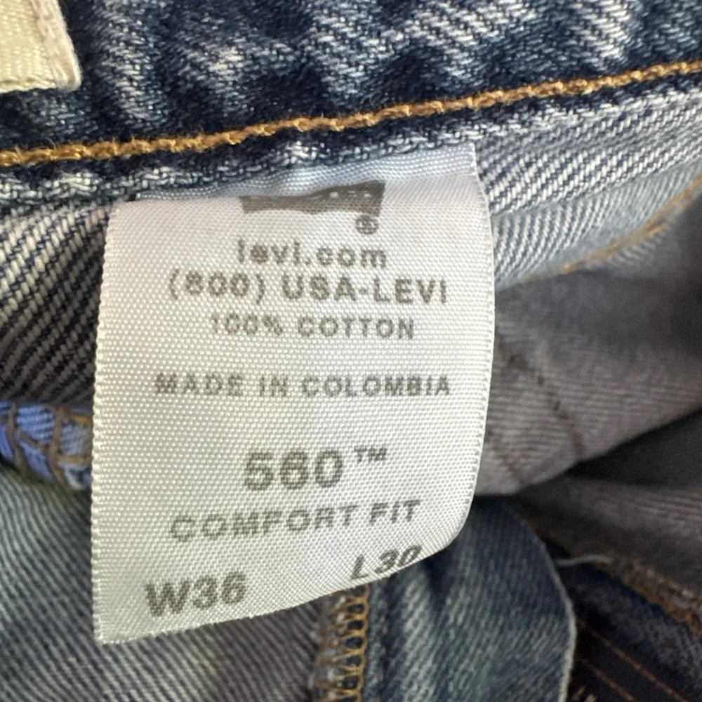 Levi's 560 Loose Comfort Fit Jeans 36W x 30L‎ Taper Below Knee, Mid Rise Denims
